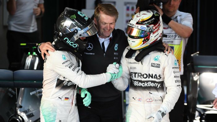 Rosberg上季在隊友之爭中落敗，主因出在穩定性不足，常在關鍵時刻發生要命失誤...