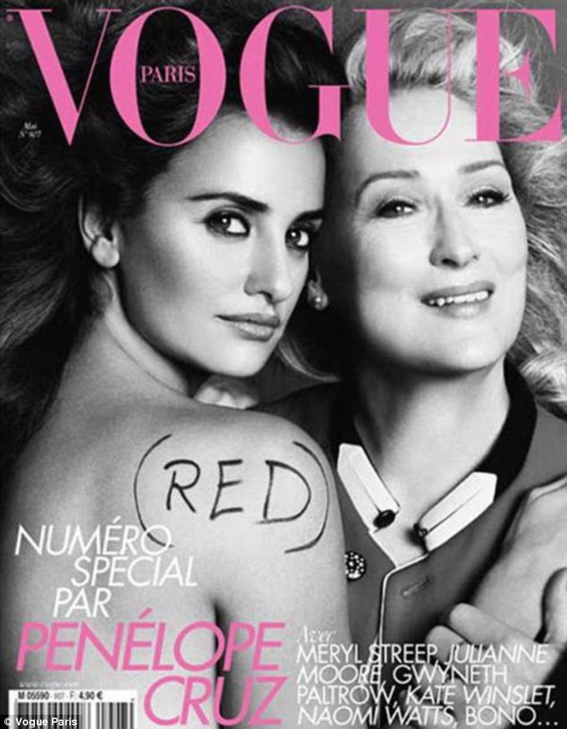 女星潘妮洛普克魯茲（左）和梅莉史翠普一起為公益登上法文版VOGUE封面。圖／取自MailOnline.com
