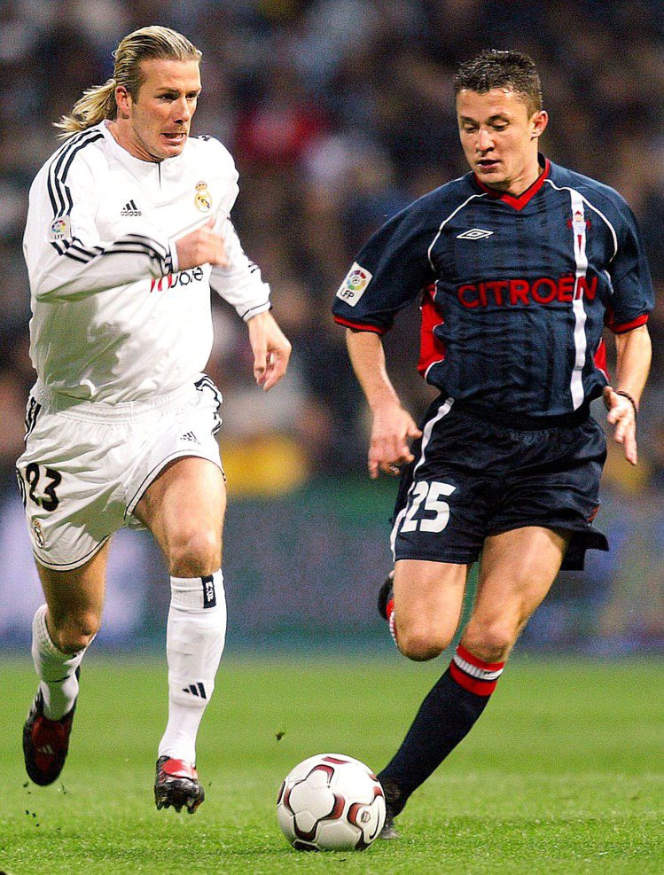 2003-2004年初，在皇馬的球場上經常可以看到踢著球的貝克漢甩動他的馬尾，「瀟灑哥」形象帶點搖滾味。圖／路透