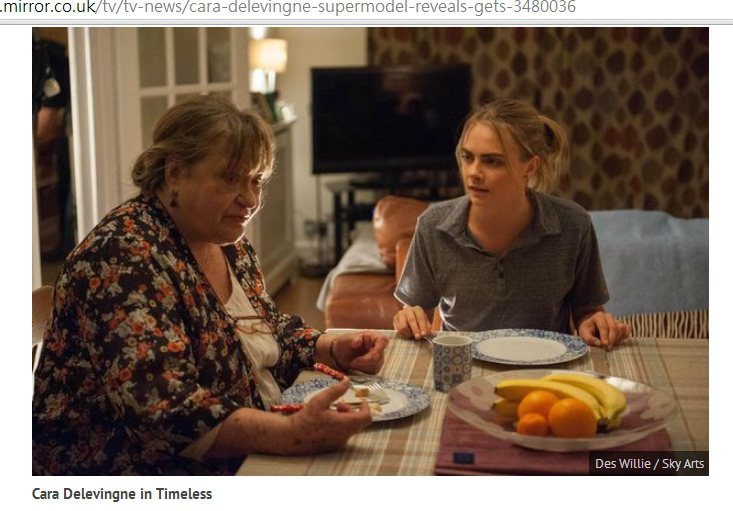 卡拉迪樂芬妮在新戲《Timeless》裡現身，與英國老牌演員 Sylvia Sims 有精采的對手戲。圖／擷取自mirror.co.uk