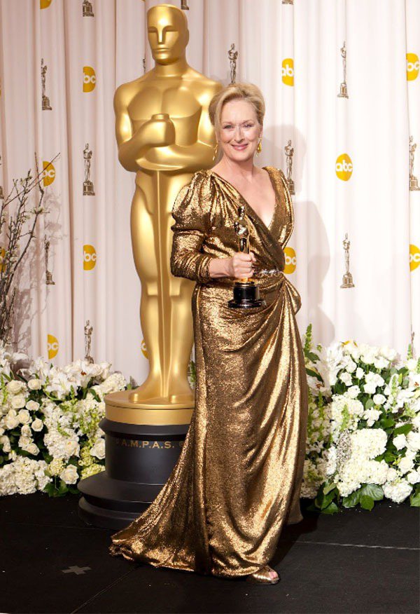梅莉史翠普在 2012 年奧斯卡穿的金色 LANVIN 禮服是LANVIN設計總監Alber Elbaz最喜歡的紅毯造型。圖／法新社