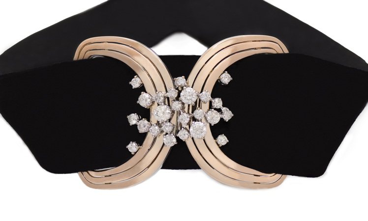 蘇菲亞羅蘭2013年系列玫瑰金鑲白鑽頸鍊。圖／DAMINAI提供
