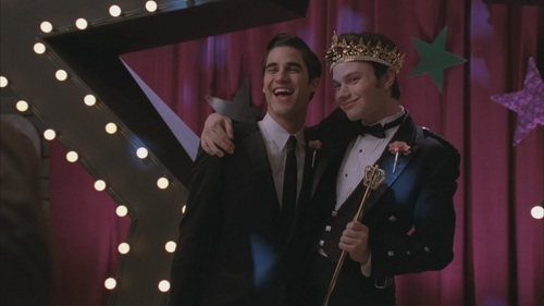 《歡樂合唱團》（Glee）的 Kurt Hummel（右） 與 Blaine ...