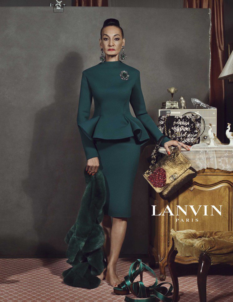 LANVIN曾邀82歲老奶奶代言廣告，詮釋LANVIN之美足以跨越年齡。圖／LANVIN提供