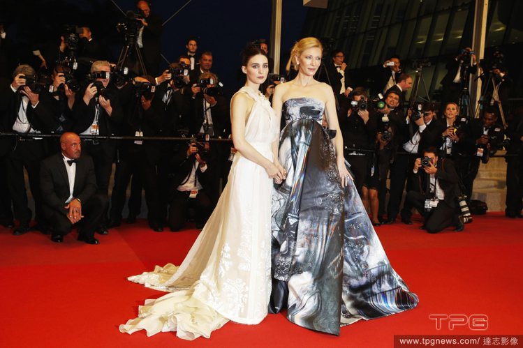 凱特布蘭琪與魯尼瑪拉日前在坎城影展參加新片《Carol》首映禮。圖／達志影像