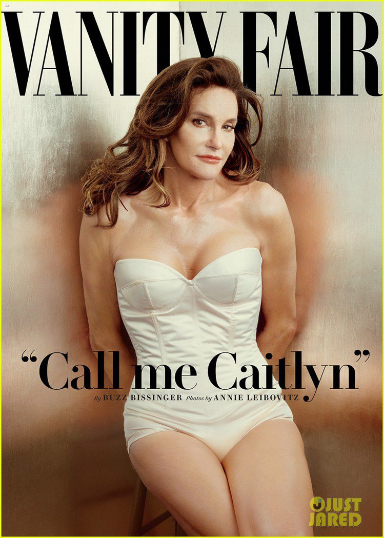 真人秀女星金卡達夏的繼父、超模坎達爾珍娜的父親 Bruce Jenner 改名為 Caitlyn Jenner ，並以女人的姿態登上雜誌封面。圖／擷自justjared.com