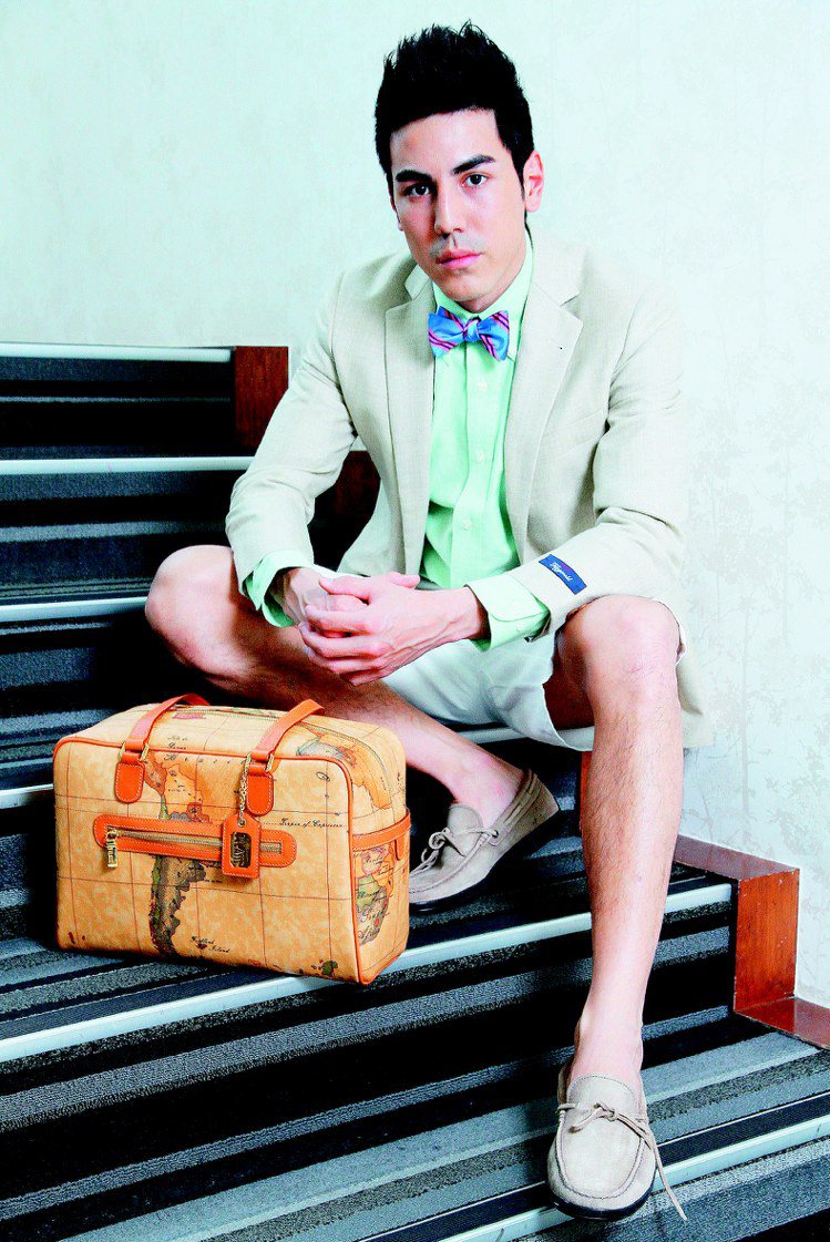 Brooks Brothers展現了陽光男孩白梓軒的摩登時尚。記者陳俊吉／攝影