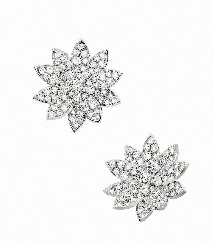 Lotus白K金鑽石小型耳環，售價46萬5,000元。圖／梵克雅寶提供