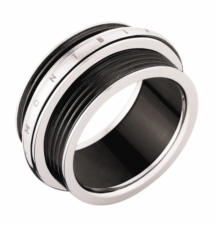 Contemporary系列戒指，黑色精鋼PVD材質搭配可轉動圓環，11,500元。圖／萬寶龍提供
