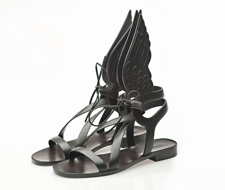 Ferragamo Flash系列鞋履、37,500元。圖／Ferragamo提供