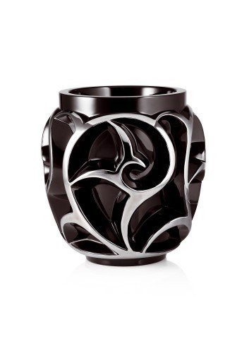 萊儷的黑水晶「旋風」花瓶，是1926年Rene Lalique的巔峰之作。圖／萊儷提供