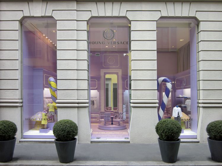 Young Versace 高級童裝專賣店，已於2011年底正式登陸義大利米蘭。圖／she.com.tw提供