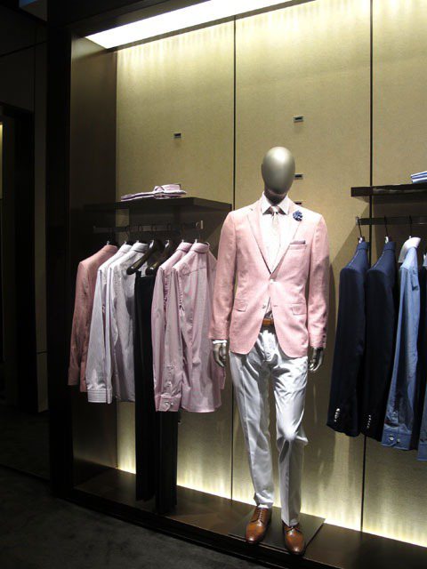 BOSS Selection系列，春夏的西裝套裝輕薄布料與活潑用色讓人看了心情很好。記者吳曉涵／攝影