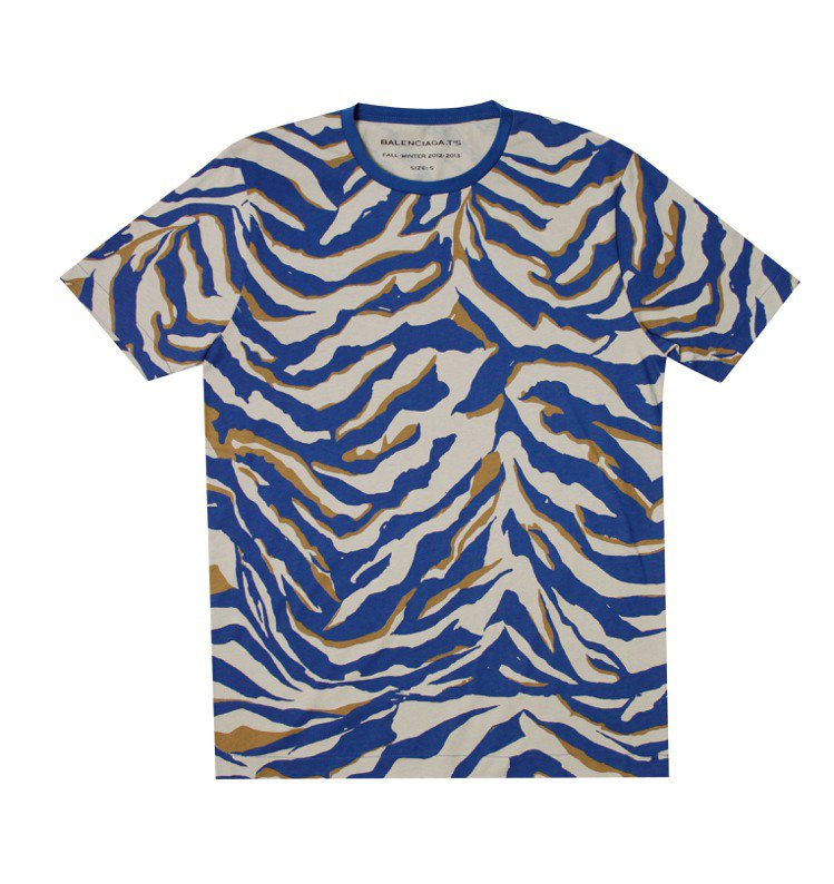 巴黎世家秋冬男裝運用藍色老虎紋創造猶如老虎般的野性色彩。圖／團團提供
