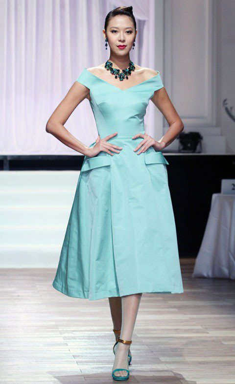 UHONG訂製服舉行2012秋冬發表會，凱渥名模上陣展演。記者陳俊吉／攝影