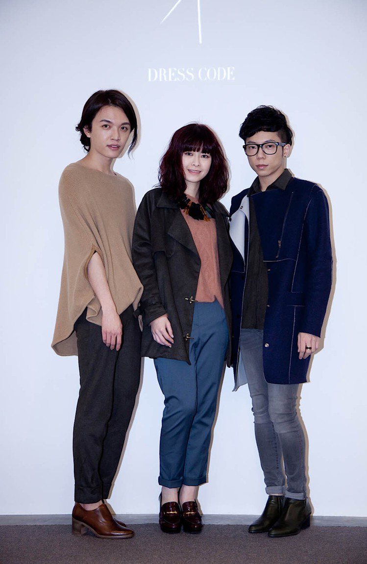 知名時尚部落客(左起)大王、Dorothy、老游自創時裝品牌DRESS CODE...