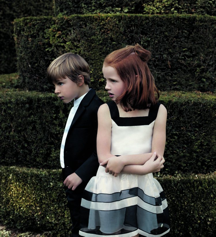baby Dior新裝上市，凡爾賽宮廷風打造小小王子與公主。圖／baby Dior