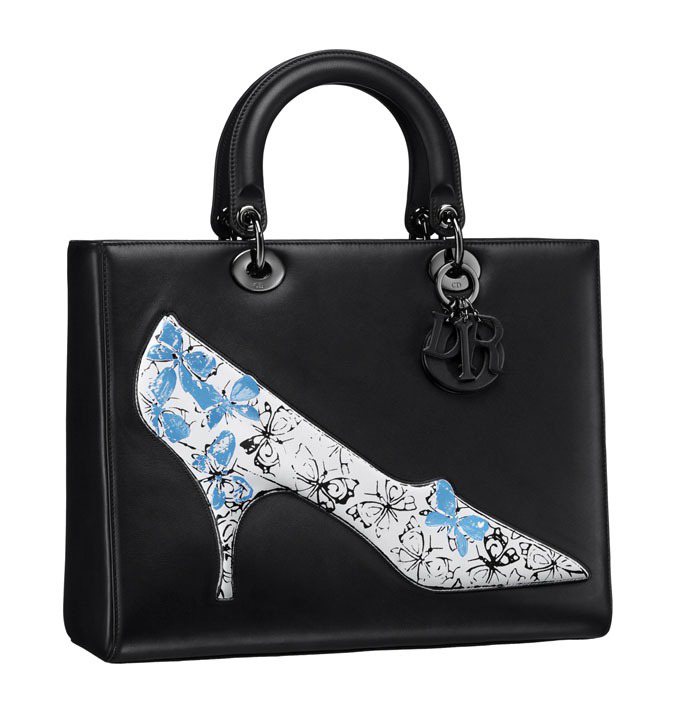 Lady Dior經典黑飾以安迪沃荷繪圖手提包、售價約250,000元。圖／Dior提供