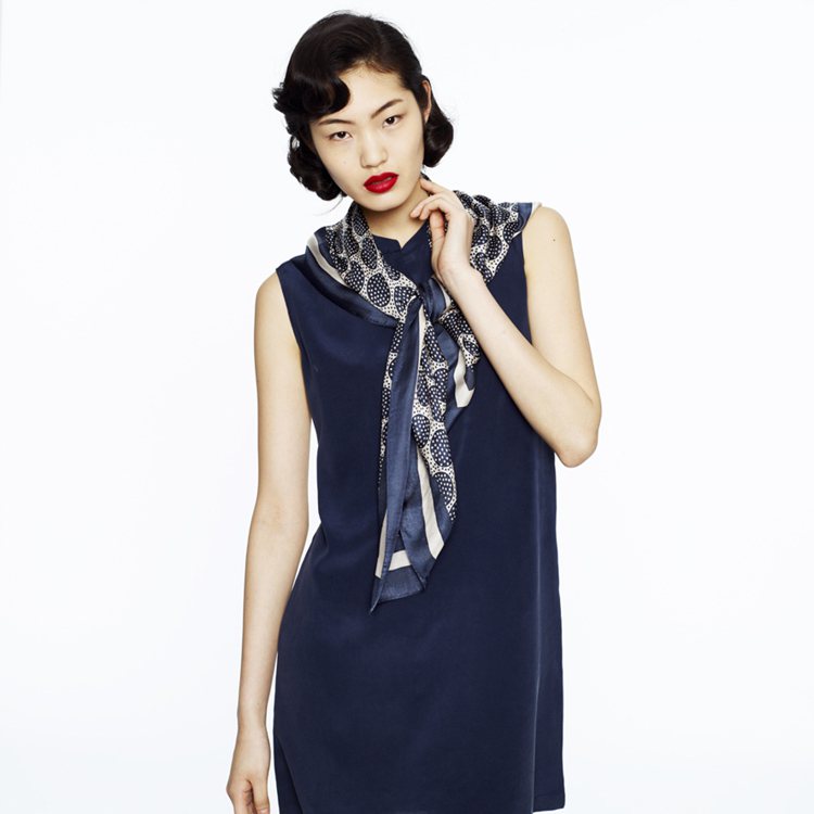 全新推出的Silk絲系列，把女人味的設計透過柔軟的絲質布料帶給OL們更多元化的優...