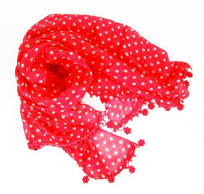珊瑚桃紅圓點圍巾，售價1280元。圖／DITA提供