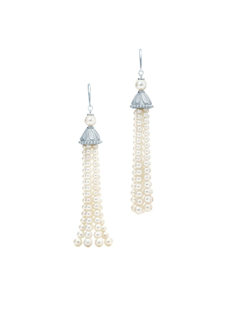Tiffany Ziegfeld 純銀珍珠流蘇耳環，NT 38,000。圖／Tiffany & Co提供