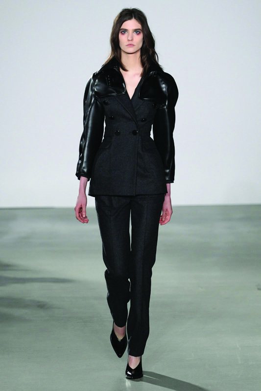 時尚界大風吹一波未平一波又起，Marc Jacobs剛卸任Louis Vuitton女裝藝術總監一職，馬上由去年才離開Balenciaga的Nicolas Ghesquiere接任了。圖／style master提供。