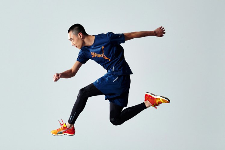 PUMA推出Mobium Elite V2跑鞋，主攻高階慢跑市場。圖／PUMA提供