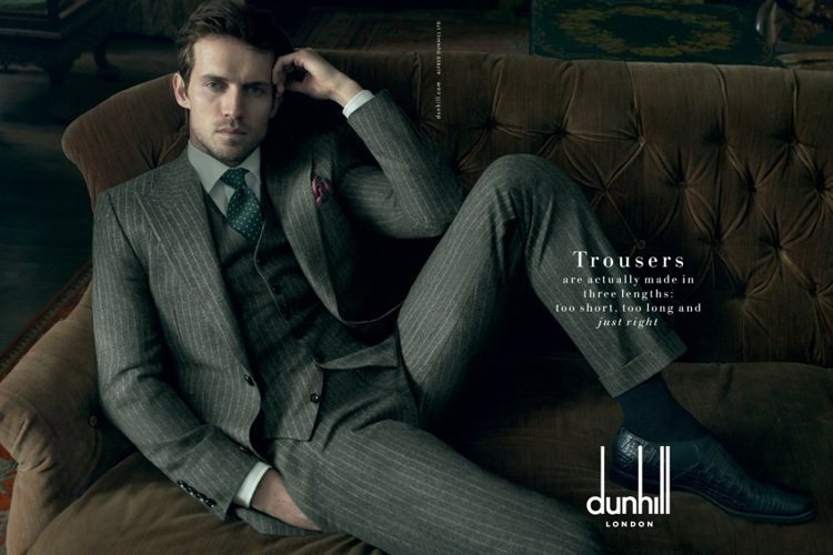 dunhill秋冬廣告，超級男模Andrew Cooper帥氣入鏡，廣告詞也充滿英式幽默。圖／dunhill提供