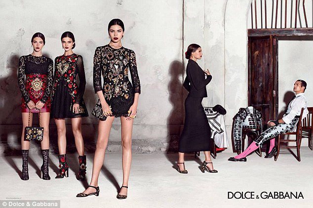 Dolce & Gabbana 邀請知名西班牙鬥牛士 José Maria Manzanares 入鏡。圖／擷自etoday.ru