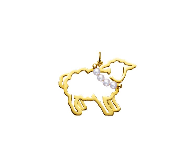 TASAKI珍珠裝飾羊墜飾，21400元。圖／TASAKI提供