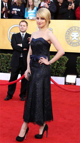 好萊塢潛力女星戴安娜艾葛蘭穿香奈兒復古蕾絲晚禮服。圖／法新社