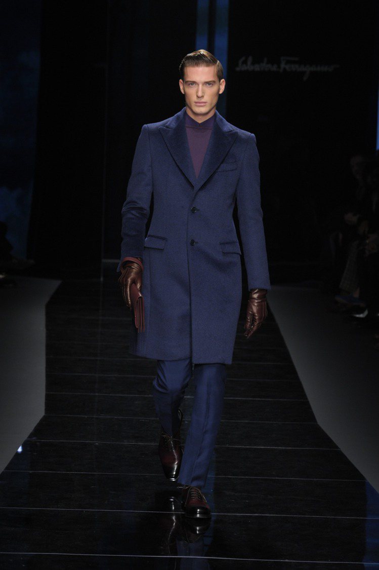 Ferragamo秋冬男裝回歸基本色調，用黑、灰、藍調和出質感。圖／Ferrag...