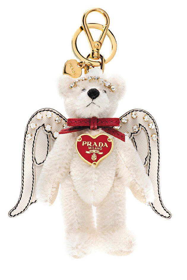 PRADA情人節愛心熊、6,000元。圖／PRADA提供