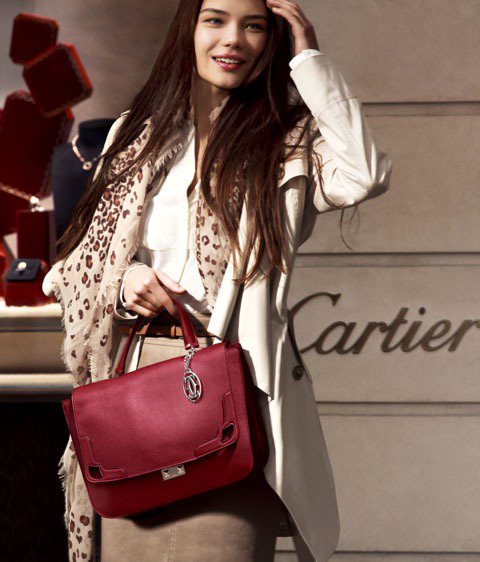 Cartier 卡地亞於11月推出新系列 Marcello de Cartier Satchel 包款。圖／she.com.tw提供