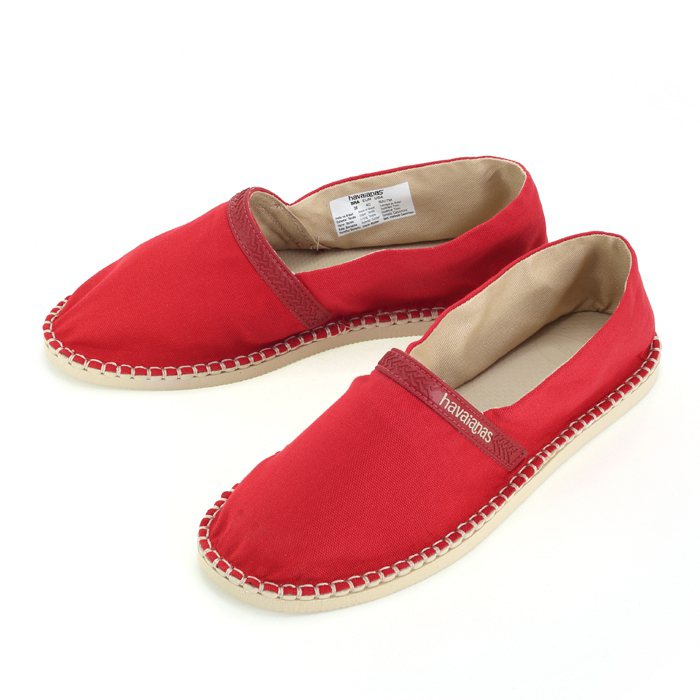 havaianas 限量 Soul Collection 懶人鞋紅色款。圖／havaianas提供