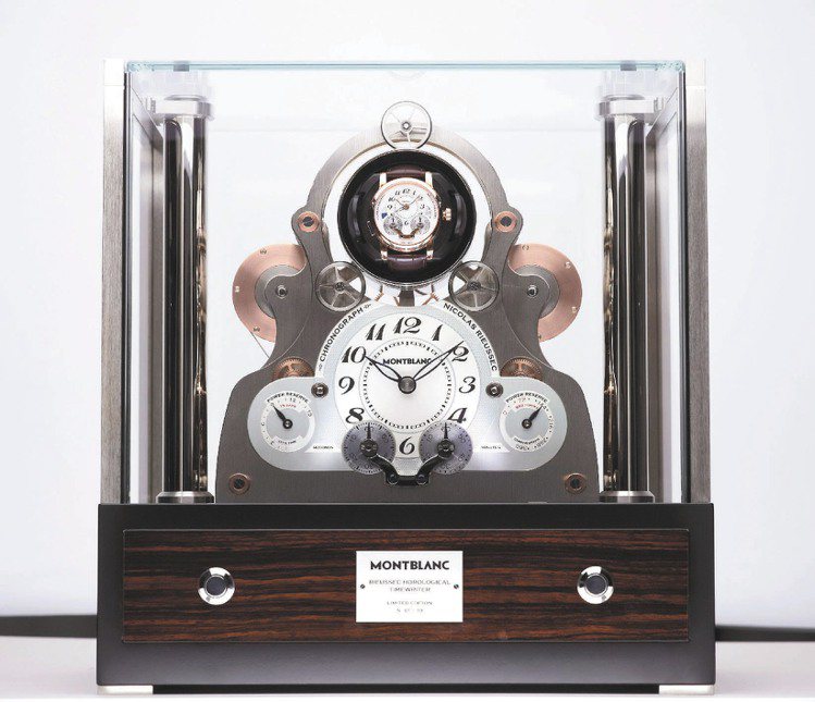 萬寶龍Nicolas Rieussec 190周年紀念版座鐘， 定價388萬元，全球限量19套，台灣僅一套。圖／萬寶龍提供
