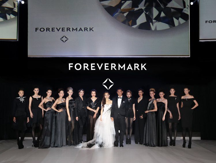 藝人范瑋琪、陳建州夫妻檔擔任Forevermark®永恆印記《A PROMISE MADE分享承諾》活動大使。圖／Forevermark®永恆印記提供