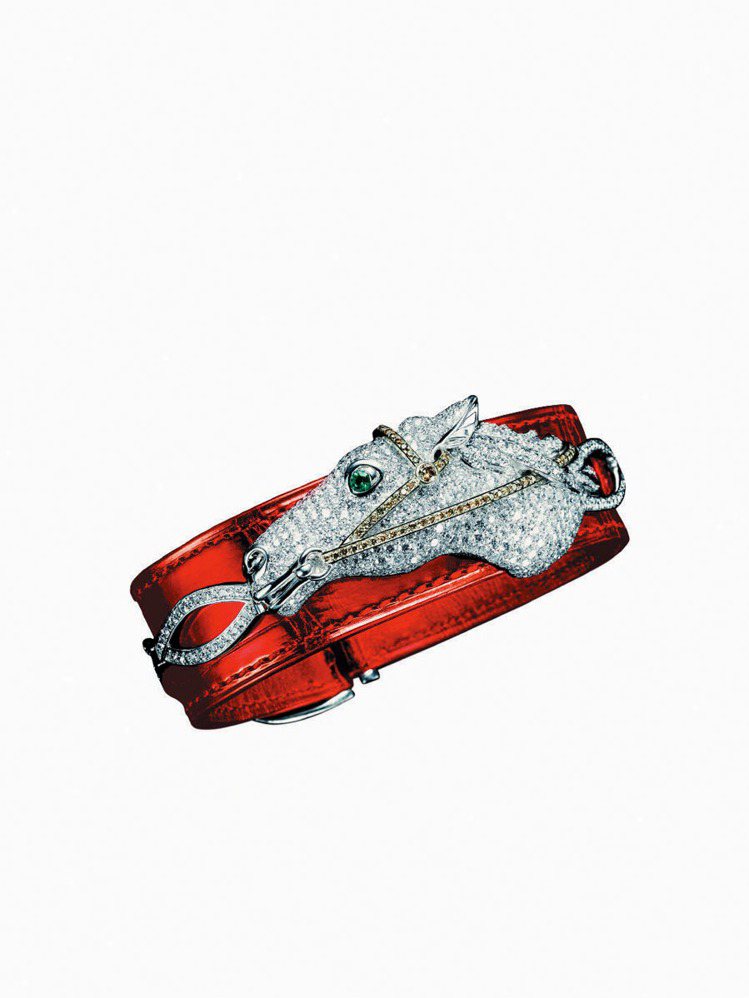 Ralph Lauren馬頭鑲飾鱷魚皮手鐲，2,008,000元。圖／Ralph Lauren提供