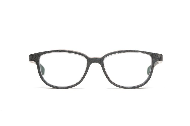店裡集合了四大手作眼鏡品牌，圖為來自奧地利的木製眼鏡品牌 「ROLF」輕石眼鏡，118,000元。圖／2020 EYEhaus提供