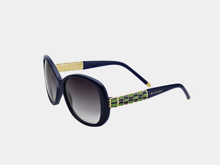 寶格麗藍綠色蛇形系列Serpenti太陽眼鏡，13,400元。圖／寶格麗提供