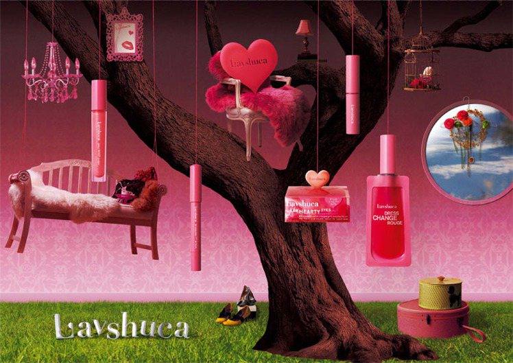 「流行時尚的自由冒險--將日常生活幻化為繽紛夢境的甜蜜彩粧」是 Lavshuca 推出的全新品牌概念。圖／she.com.tw提供