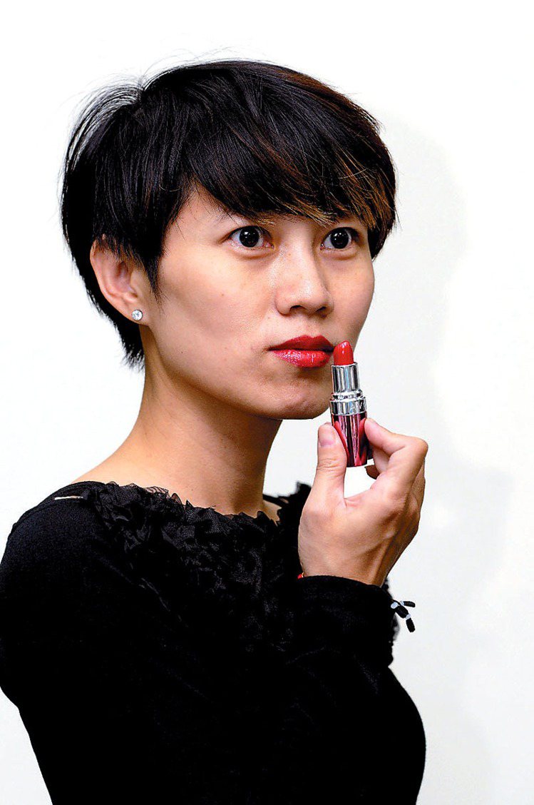 台灣女人喜歡什麼顏色的唇膏？記者楊光昇／攝影
