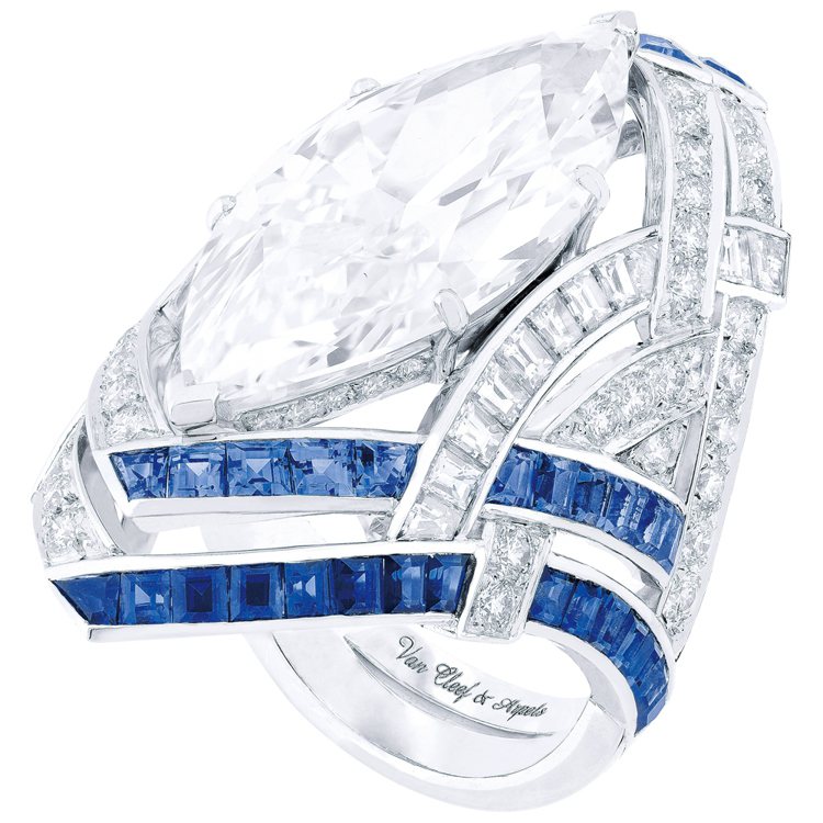 VAN CLEEF & ARPELS Camaïeu de Bleus戒指，白K金材質，鑲嵌圓形及長方形車工鑽石、長方形車工藍寶石及單顆11.22克拉馬眼形車工DIF 2A級鑽石。圖／珠寶之星