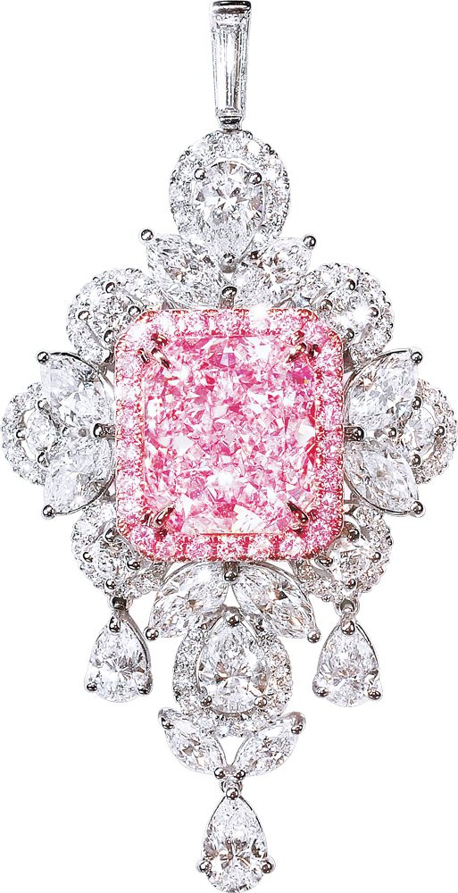 GLAMOUR FINE JEWELRY天然粉紅鑽石墜，鑲嵌主石粉紅鑽4.00克拉、鑽石4.04克拉。圖／珠寶之星