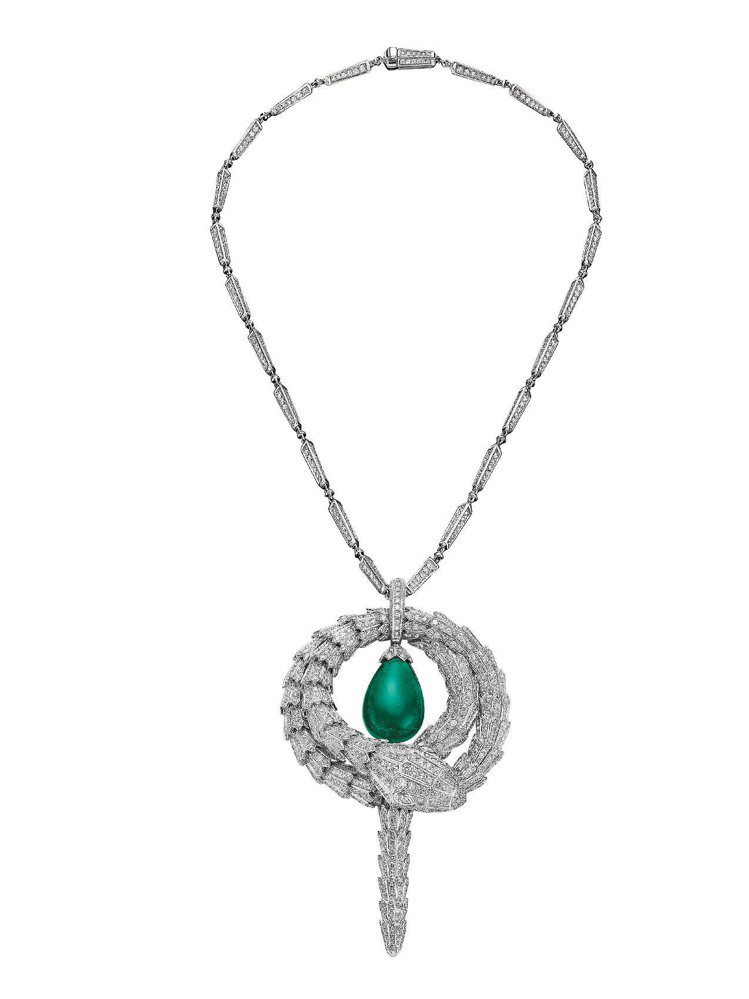 寶格麗130週年限量珍藏品Serpenti祖母綠項鍊。圖／寶格麗提供
