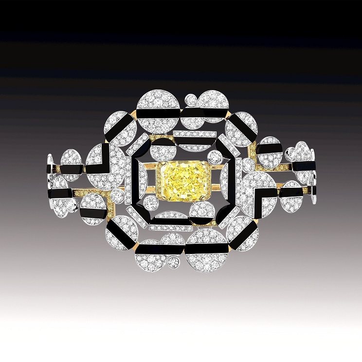 香奈兒Morning in Vendome手鐲，白金與黃金鑲嵌黃鑽、白鑽、瑪瑙。 27,196,000元。圖／CHANEL提供