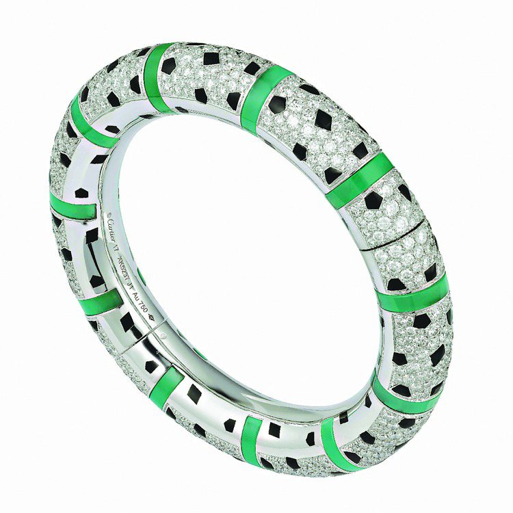 Panthere de Cartier美洲豹系列手環，18K白金、縞瑪瑙、黑色真漆、綠玉髓、鑽石，價格店洽。圖／卡地亞提供