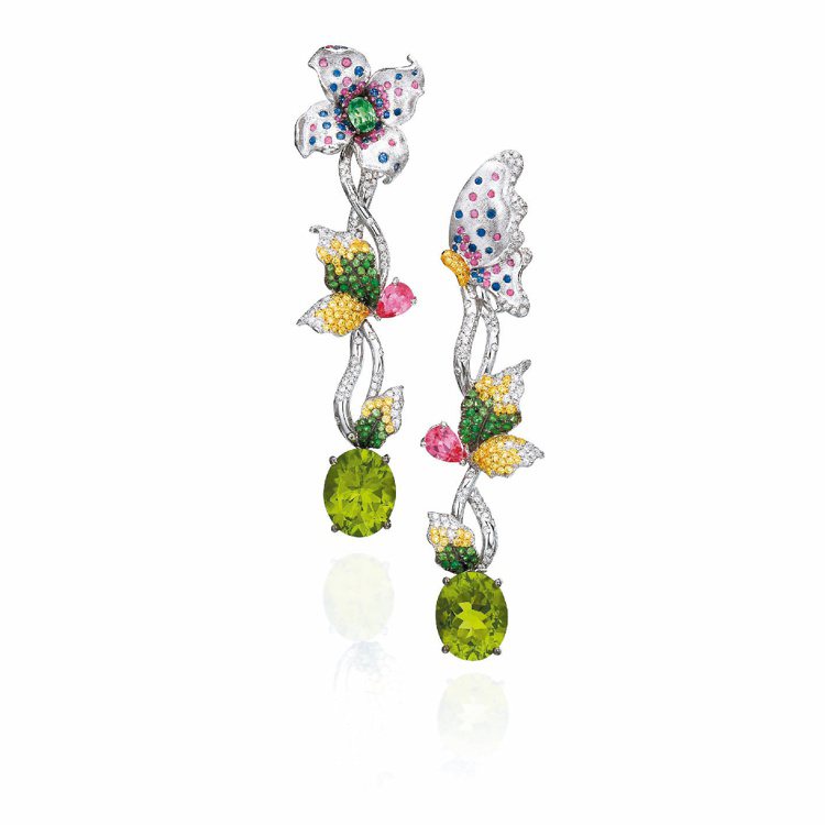 Anna Hu雅典娜桂冠耳環，蝴蝶飛舞在花朵與果實間，充滿美好意境。圖／Anna Hu提供