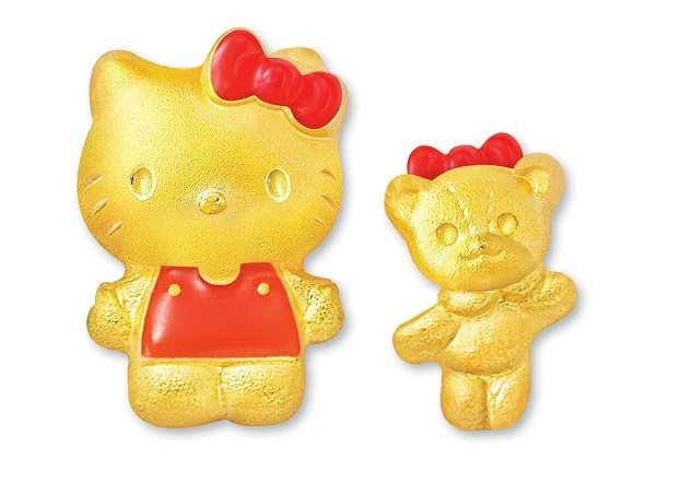 Just Gold x Hello Kitty「愛的抱抱」純金耳環， 19,600元。圖／Just Gold 提供