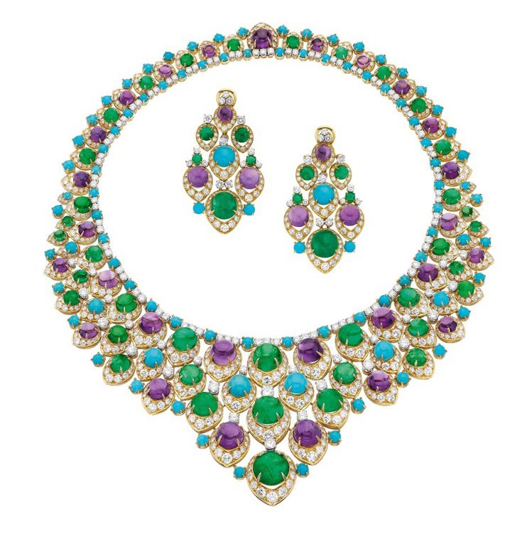 林心如配戴BVLGARI La Dolce Vita甜蜜生活 1965年Bib骨董珠寶項鍊。圖／Bvlgari提供